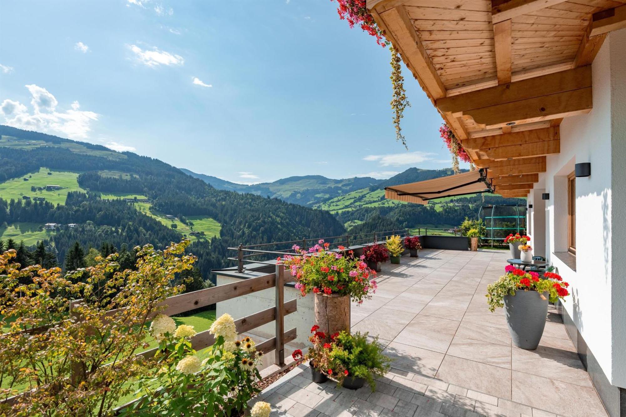 Bergappartement Kink Hopfgarten im Brixental Esterno foto